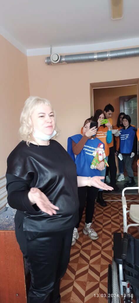 "Наших подопечных поздравили с масленицей студенты"