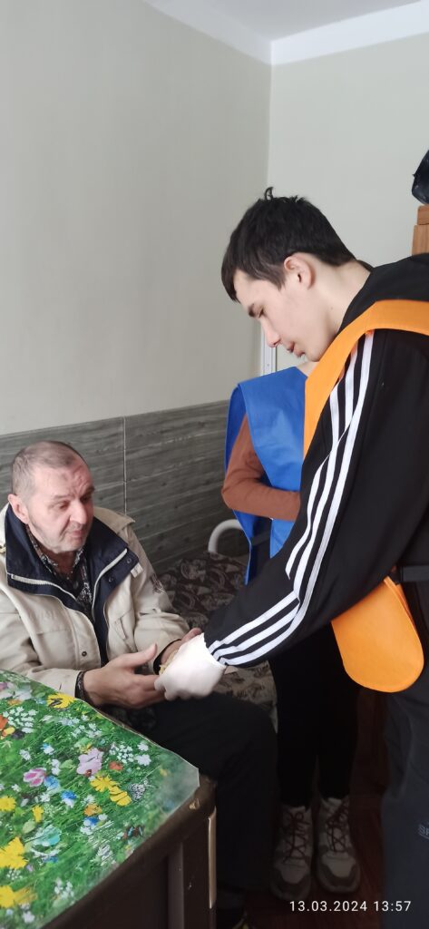"Наших подопечных поздравили с масленицей студенты"